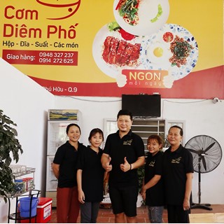 Nhà tuyển dụng CƠM DIÊM PHỐ