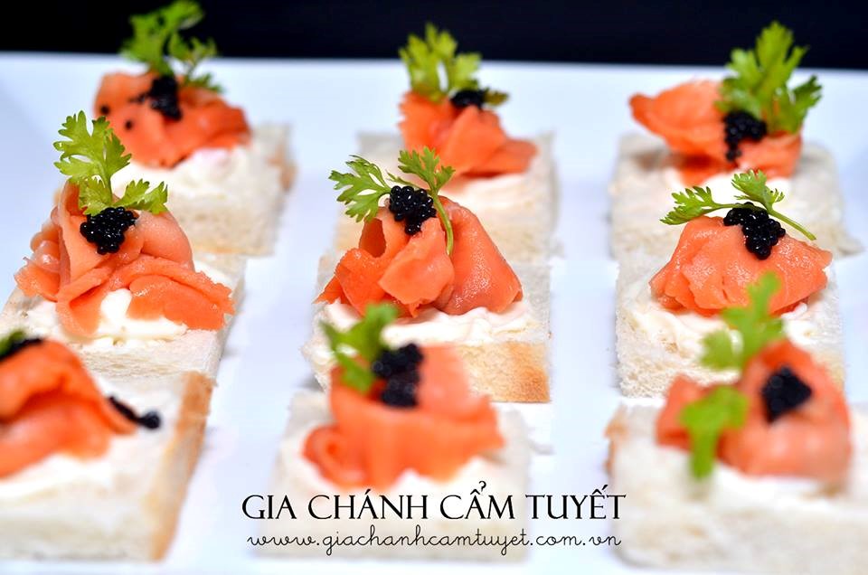 Công ty Gia Chánh Cẩm Tuyết
