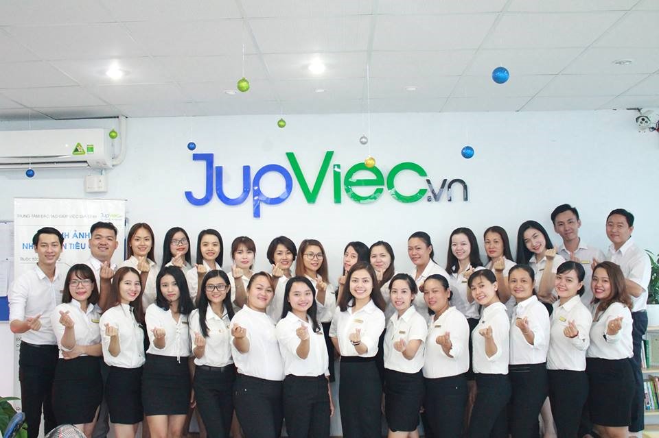 Công Ty Cổ Phần Phát Triển Dịch Vụ Nhà Sạch HMC