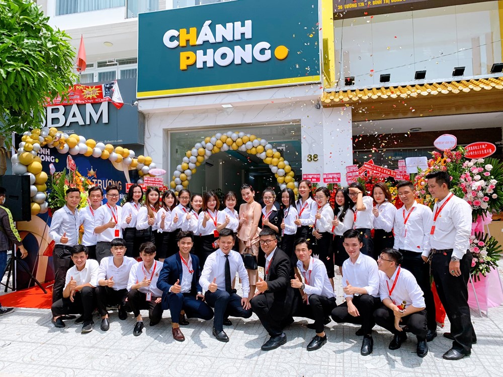 Công ty địa ốc Chánh Phong